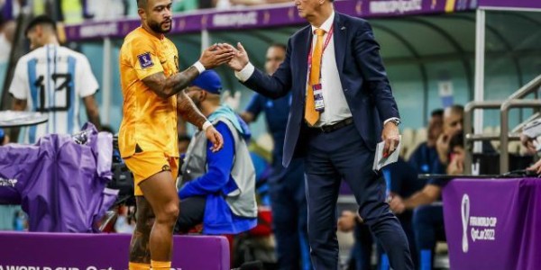 500万彩票网-荷兰再度点球出局 范加尔的“空城计”还是露馅了