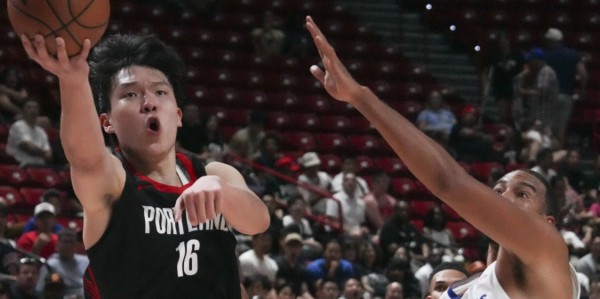 500彩票网官方-机遇和挑战并存，开拓者灰熊比赛前瞻，杨瀚森战伊迪或成胜负关键