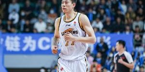 媒体人：CBA球员交易这一块 从来都是要么就不做 要么就各取所需